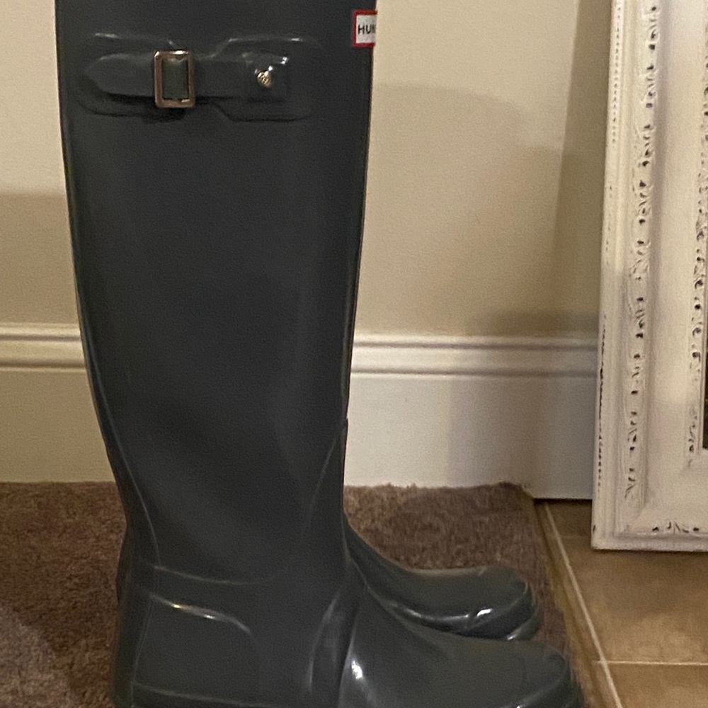 Authentic Hunter Boots - Picture 2 of 2